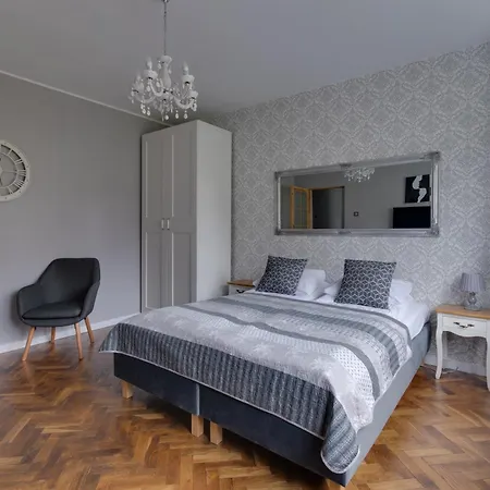 Апартаменты Old Town Mniszki